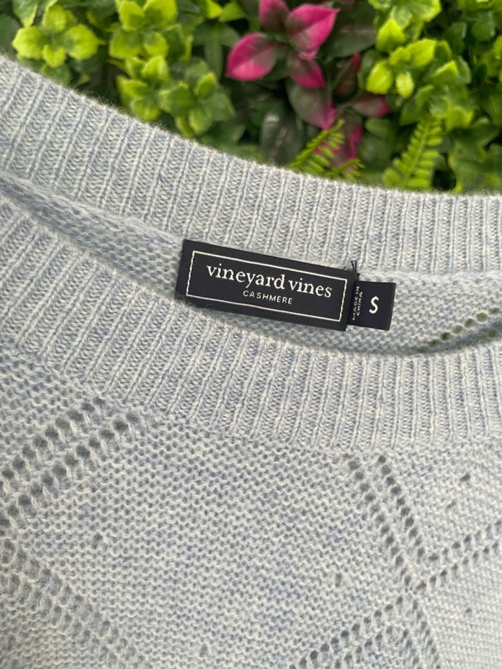 Vineyard Vines 100% Cashmere Diamond Knit Sweater – Light Blue – Size Small - Picture 3 of 6